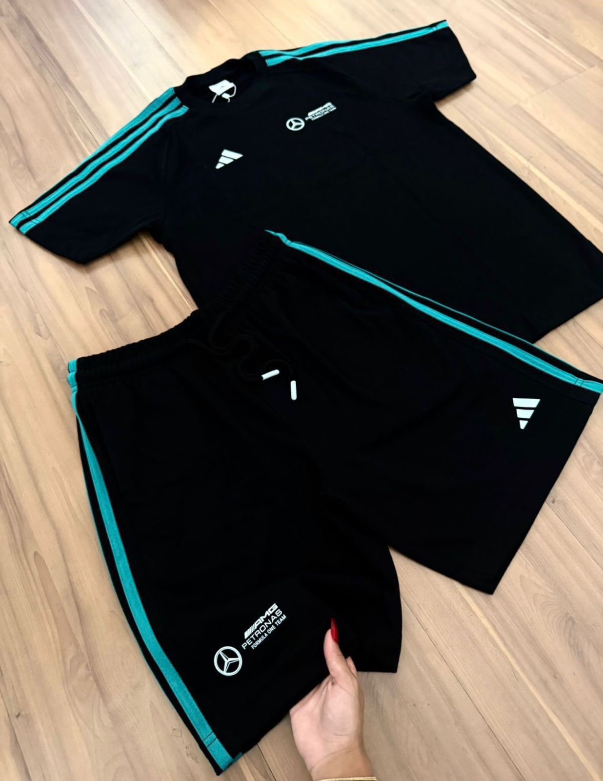 Conjunto Adidas Colab Mercedes